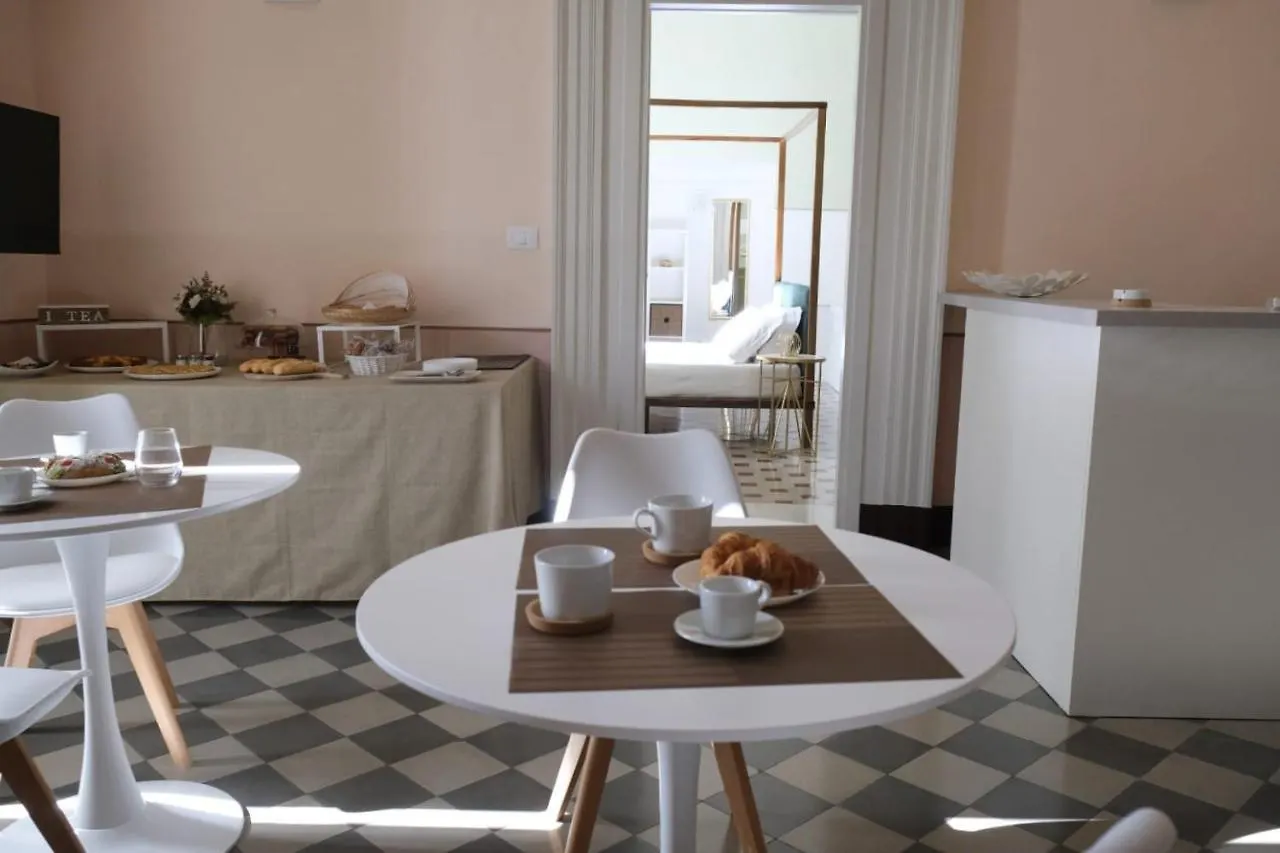 Toscano Palace Luxury Rooms Catania 0*,  Italy
